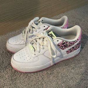 Nike Air Force 1 - Women’s 7.5